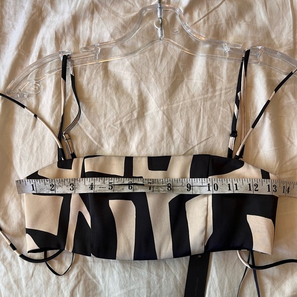 NWT House of Harlow 1960 Printed Tie-Strap Crop Top XS - Picture 8 of 11